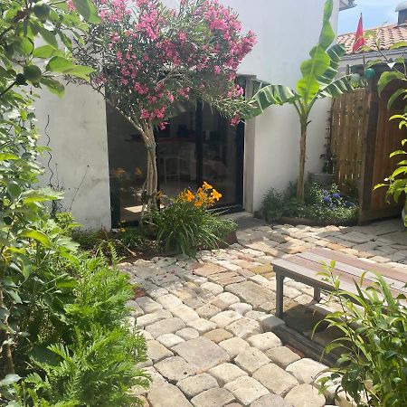 Maison Independante Avec Jardin, Tres Calme, Centre Ville La Rochelle Ла Рошел Екстериор снимка